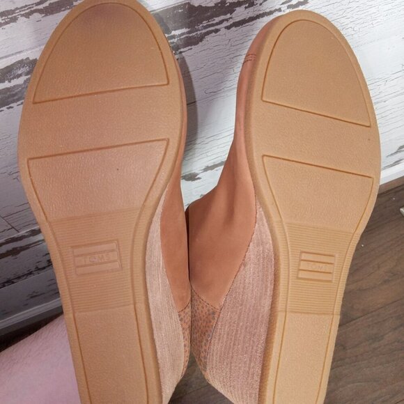 TOMS Kelsey Wedge Ankle Bootie Tan Suede Women's 10 NWOB - Picture 6 of 7